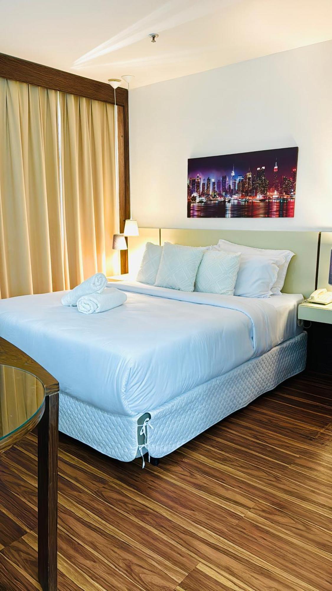 - Avenida Paulista Hotel